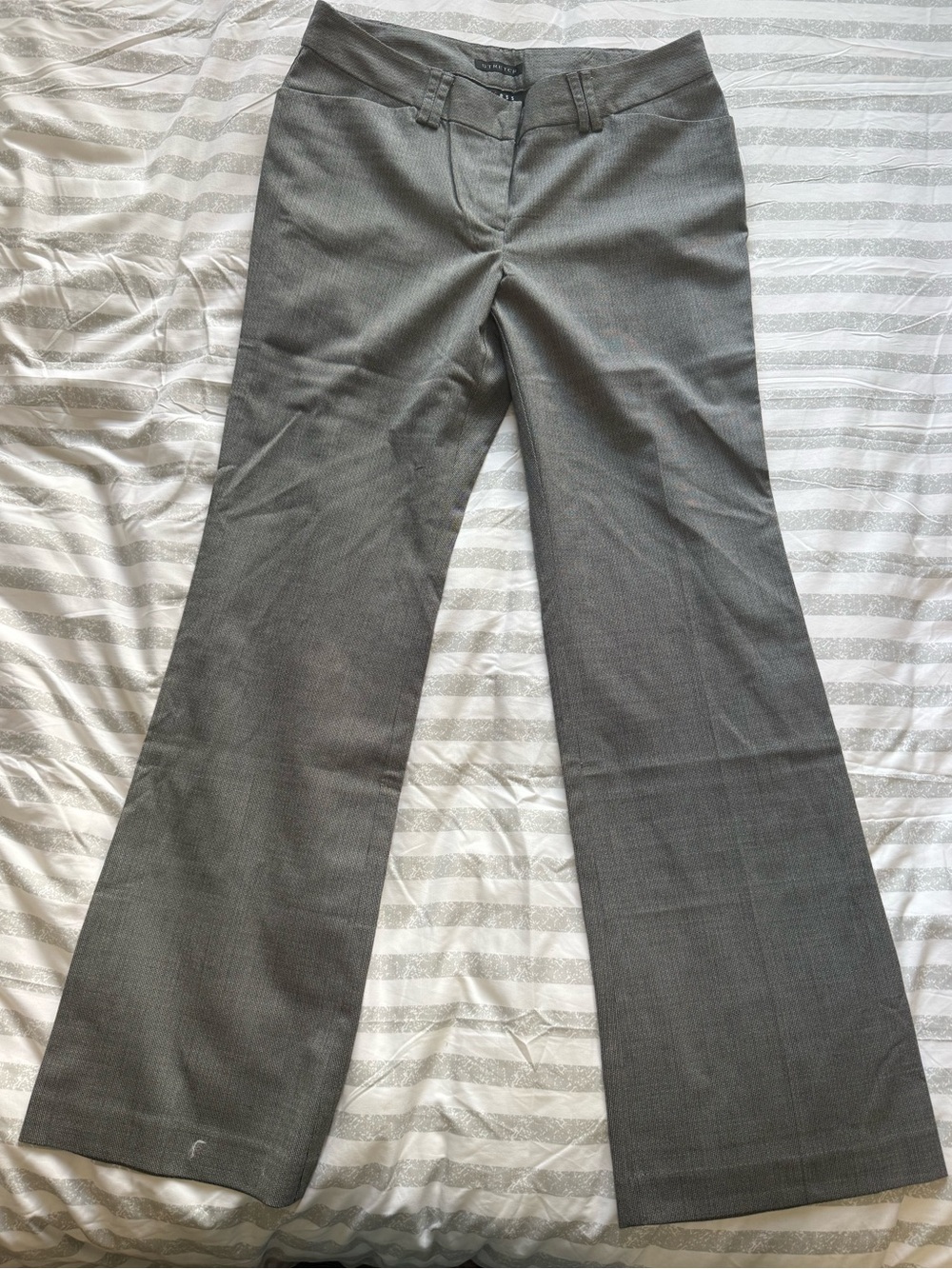 Liz Claiborne axcess Gray Textured Stretch Dress Pants